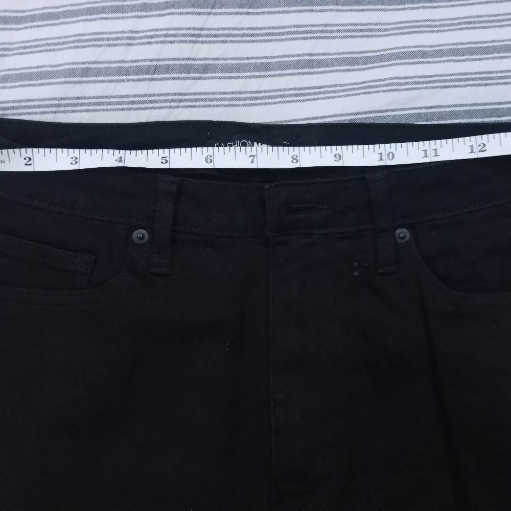 Black skinny jeans